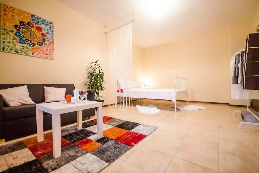 23 Central 1 Bedroom Apartment With Balcony Σόφια