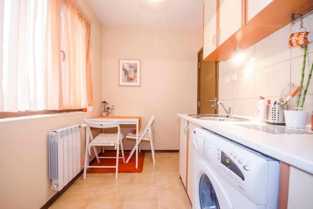 23 Central 1 Bedroom Apartment With Balcony ソフィア